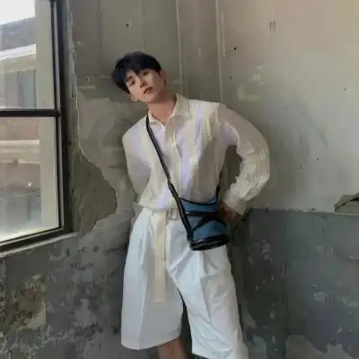 唐依童